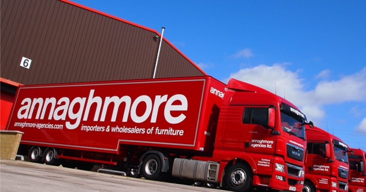 Pay Weekly Sofas: The UK’s Leading Retailer for Flexible Finance – Now Featuring Annaghmore Furniture