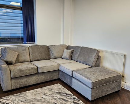 Veronica Right Hand Chaise Corner Sofa In Grey