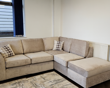 Veronica Right Hand Chaise Corner Sofa In Mink