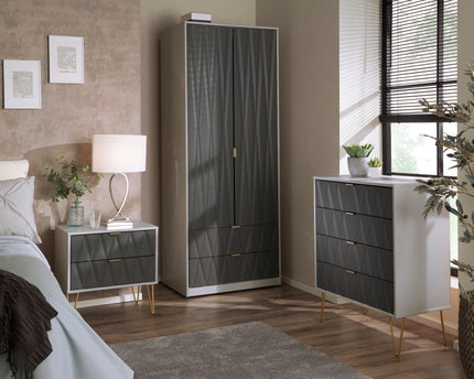 Diamond Trio Bedroom Set In Graphite And Matt White