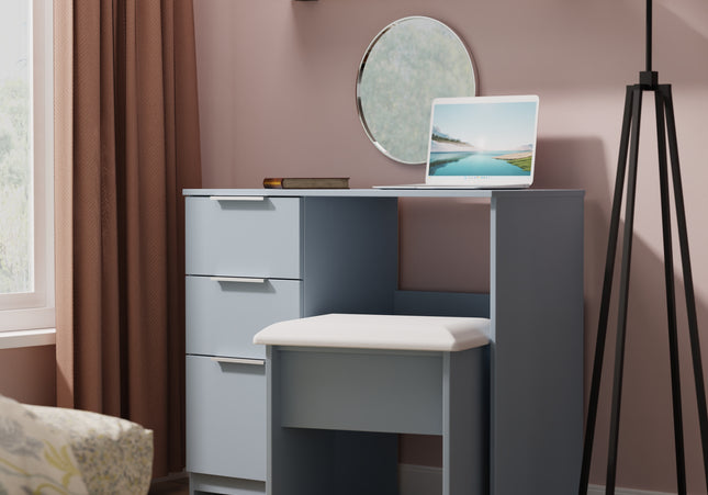 Plymouth Bedroom Collection In Denim Blue